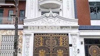 Nhà Full Nội thất . đã đổ mâm kiên cố cho sân thượng