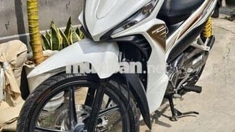 Honda Wave RSX Fi màu Trắng BSTP