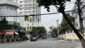 NHÀ BÁN MẶT TIỀN BA ĐÌNH, VỊ TRÍ ĐẸP,TRUNG TÂM ĐÀ NẴNG