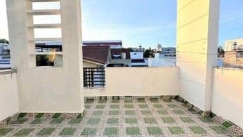 Nhà tiện kinh doanh buôn bán ở 