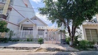 🌻C.G - CHO THUÊ NHÀ BIỆT THỰ SÂN VƯỜN 380M2 FULL NỘI THẤT KDC MIỀN NAM