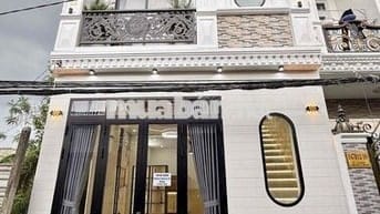 Chính chủ bán nhà trục chính hẻm 147 (LT 12-20) đường Nguyễn Văn Cừ