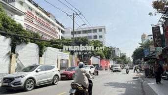 THỬA ĐẤT 4.5m x 15m, SỔ VUÔNG A4. NGAY SAU ĐH NGOẠI THƯƠNG. P.25 BT