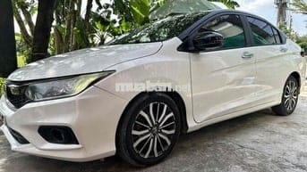 Honda City Trắng 5 chỗ. cvt 2018