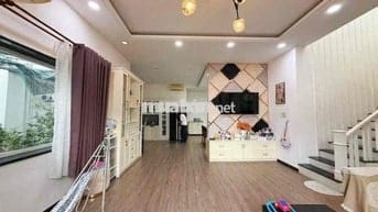 Bán Biệt Thự Sân Vườn Hẽm Đường Trần Hưng Đạo Giá Tốt