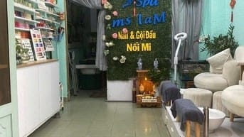 Cần sang hoặc hợp tác làm ăn chia tiệm nail tại chợ Cao Đạt quận 5