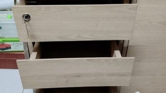 Thanh lý tủ hồ sơ 3 ngăn kéo có khóa