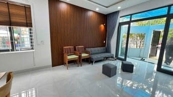 BÁN NHÀ góc 2MTĐ13m-DT74m-2PN-Biển 350m-Hòn Xện-vinh Hoà-Nha Trang 5t5