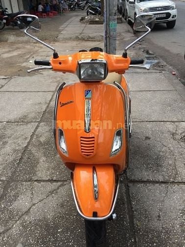 Thuê xe máy có sẵn giá sinh viên .