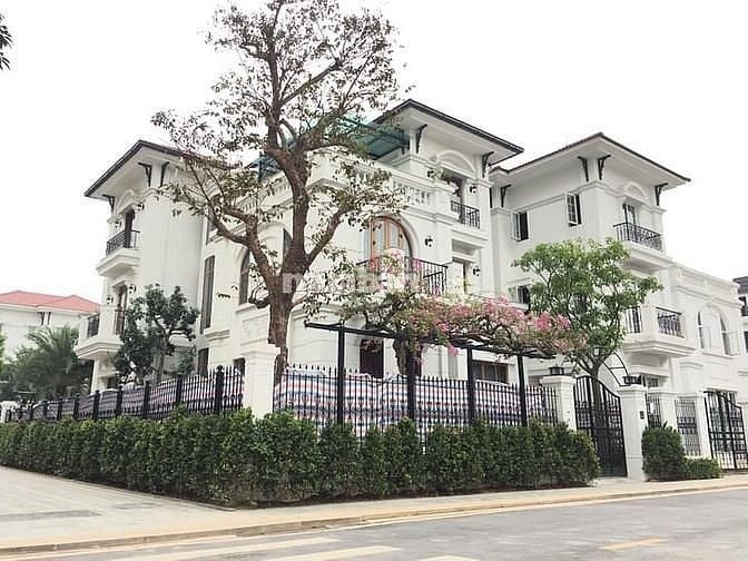 Bán biệt thự VIP đơn lập lô góc embassy tây hồ tây, 240m2