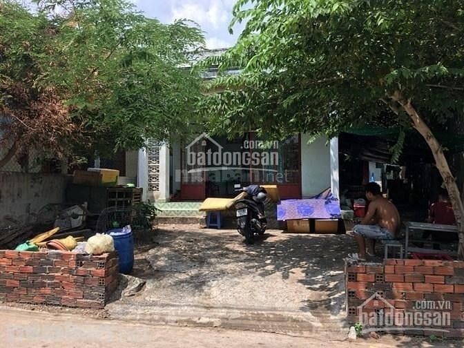 Bán đất Ngay Trung Tâm Thị xã Dĩ An, DT: 225m2. Giá 4,990tỷ (bớt lộc).