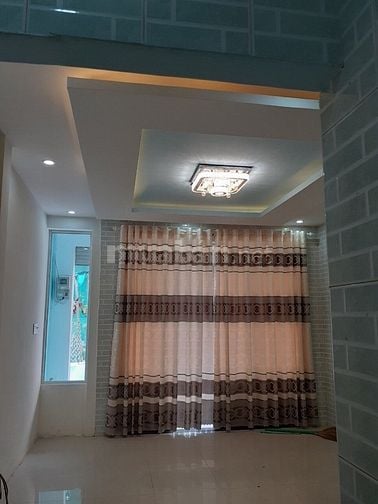 Cho thuê nhà mới đẹp 3 PN 2 wc. Cách mặt tiền 100m