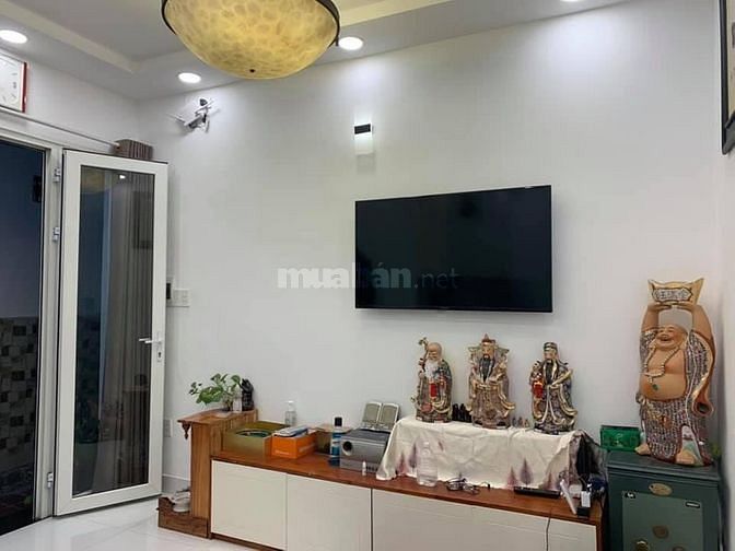 Phan Đăng Lưu Phú Nhuận 100m2. Giá chỉ 3.98 tỷ