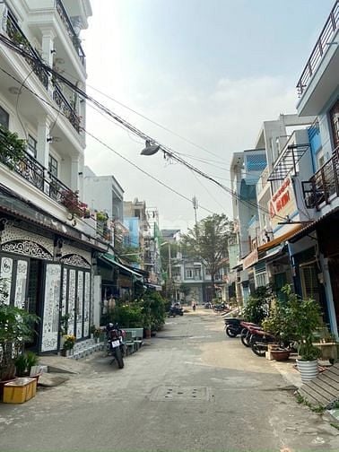 Chính chủ bán nhà mặt đường 10m Aeon Tên Lửa Quận Bình Tân.