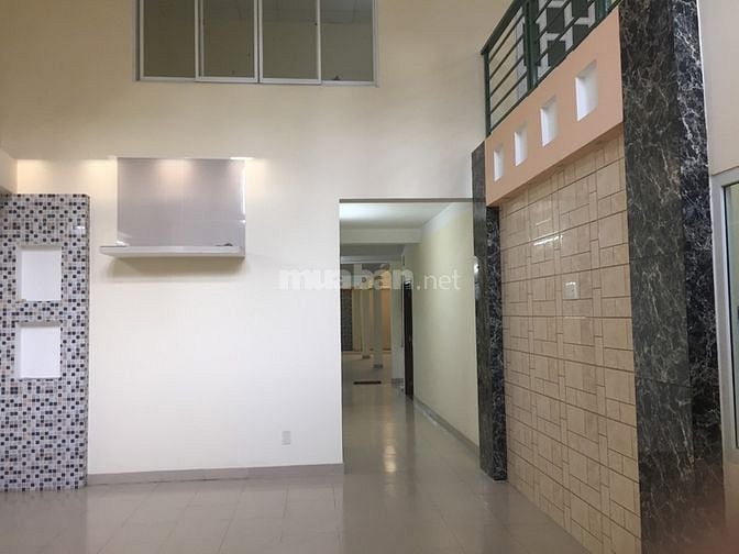 ✅-CẦN BÁN NHÀ LỚN căn đôi dt: 8,2m&37m, dtsd:500m2, 1lầu , trung tâm