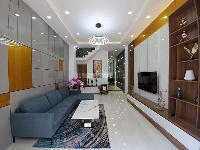 Cần gấp một người giúp việc nhà lâu dài bao ăn ở Lương 9tr/tháng