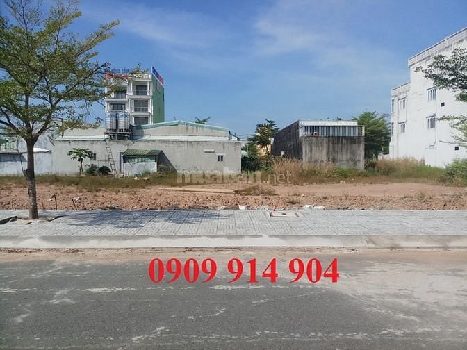 Còn 1 cặp 5x26 = 130m2, đường 16m ngay KCN Pouyuen 2 , thổ cư 100%