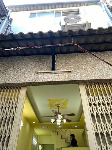 Bán nhà Hẽm Số 9 Lê Đại Hành,27m2 ,3.2x9., 2Tầng.3.15 Tỷ, P4, Q11