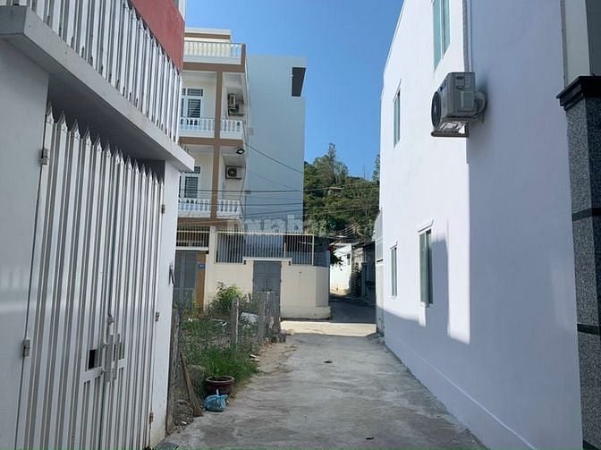 Bán nhà hẻm Đặng Lộ , TP Nha Trang. Giá 2,2 Tỷ