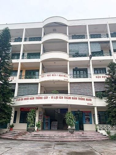 Trường học sổ đỏ lâu dài ( Chuyển nhượng cổ phần)
