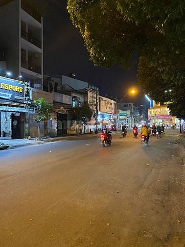 Nhà MTKD , Dương Đức hiền, P tây thạnh , Tân phú. giá 11 tỷ.