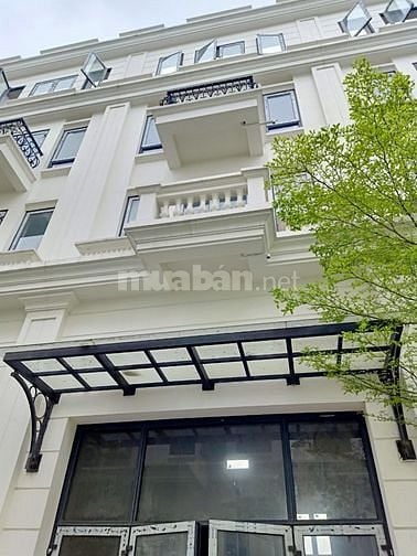 Cần bán gấp liền kề Phú Diễn 62m2 5 tầng 8 tỷ - tiềm năng đầu tư