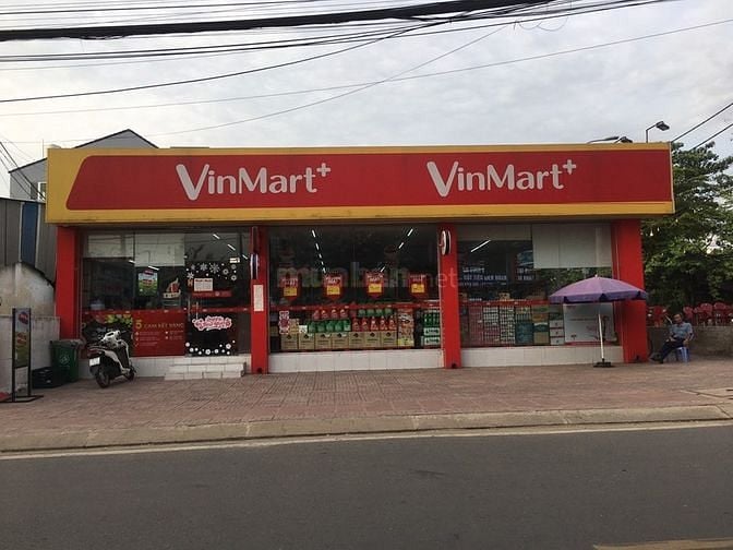Mặt Tiền Đường Kha Vạn Cân Xe cộ đông đúc khu kinh doanh