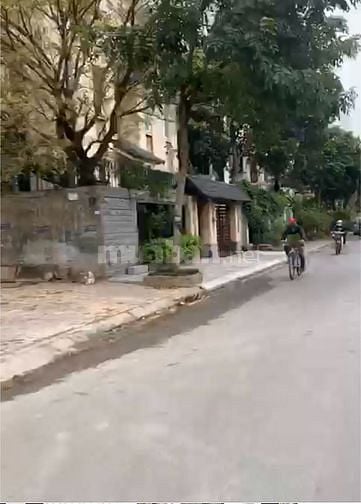 Bán mảnh đất xây biệt thự KĐT Yên Hòa Cầu Giấy DT 320 M2 kèm Video