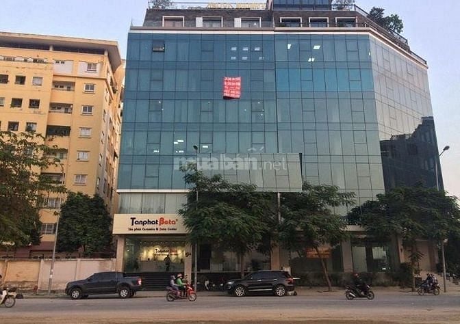 Tòa nhà 3500m2 sử dụng, ngang 22m, 8 lầu