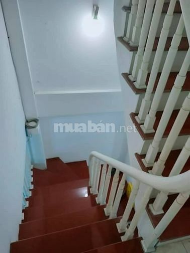Bán nhà phố Lò Đúc, mặt ngõ 2.5m, cách phố 20m, 28m2, 3T, giá 2.9 tỷ.