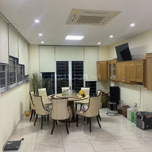 Nhà 3 tầng Hoàng Diệu gần BV Phụ Sản, Apec, full tiện nghi, giá 3… tỷ