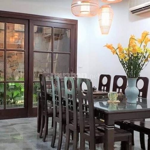Bán Nhà Ngõ 575 Kim Mã Ngọc Khánh, 90m2 MT đẹp, KD, Giá 19,5 tỷ.