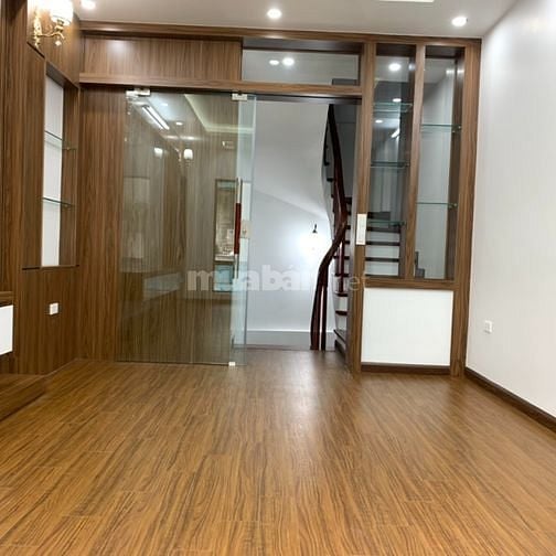 Nhà Đẹp Mới Đường Bưởi,Ba Đình,Ô Tô Cách Nhà 20m;DT 37Mx5T Giá 5.1 Tỷ