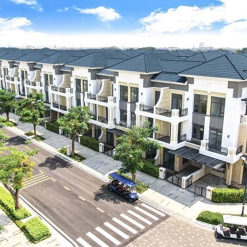 Bán 2 căn nhà phố verosa park mới 100% - sổ hồng - giá tốt