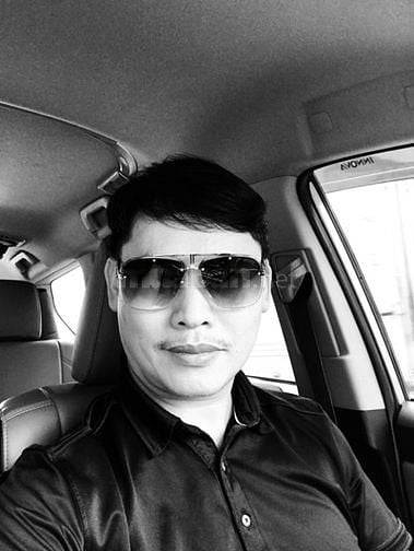 Lái xe chuyên nghiệp cần tìm việc lái xe cho giám đốc