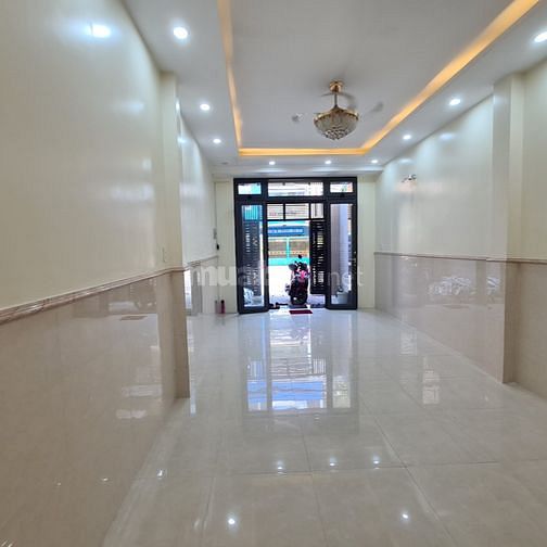 Bán Nhà Mới Xây Đẹp , Xe Hơi Đậu Trong Nhà Trung Tâm Quận 11 