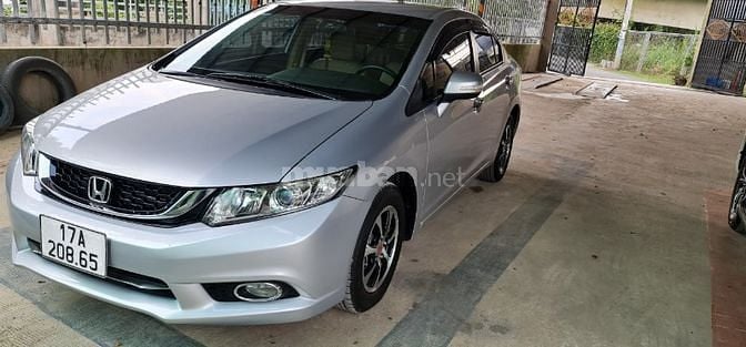 Honda Civic 1.8AT 2016 nệm da xịn, màn hình Android lớn, mâm đúc đẹp