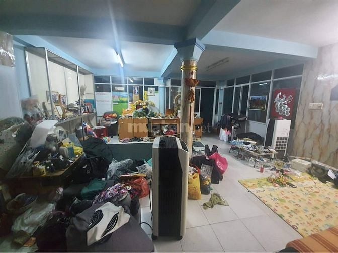 Nhà hốc Môn nhân hàng Đinh giá 6tỷ chủ nhà bán gấp còn 5tỷ8