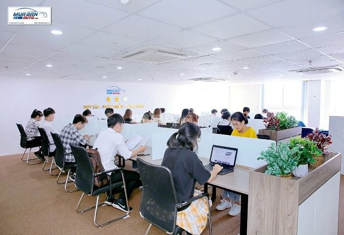 SV NỮ PART-TIME ĐĂNG TIN SALE AUTO TẠI VP CẦU GIẤY