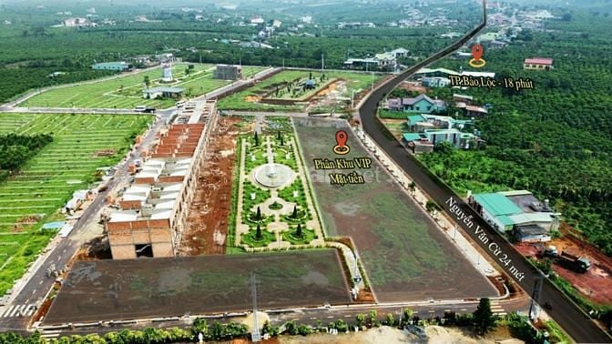 Đất Nền Panamera Có Hồ Cá KOI Sakura Japan Và Công viên La Mã