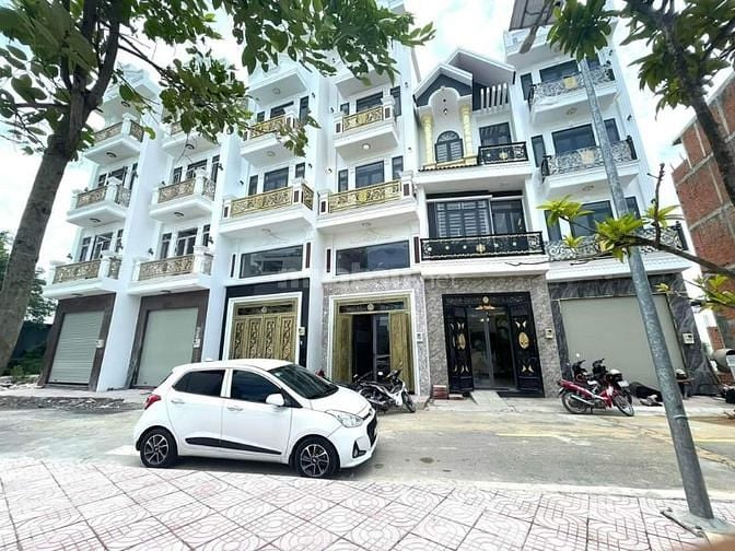 Nhà 1 trệt 1 lửng 2 lầu DTSD200M2 85 đường Bình Thành Quận Bình Tân