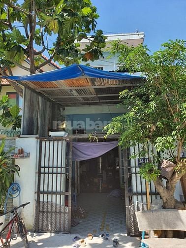 Nhà 2 mặt tiền  đường Hưng lân 