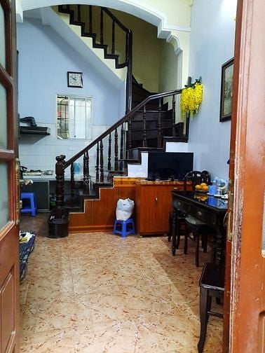 Bán nhà bạch mai 35m2 ,ngõ nông ba gác đỗ cửa 2,5 tỷ
