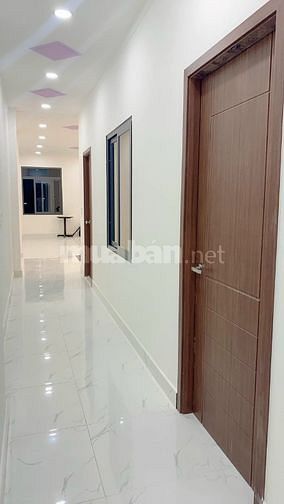 Nhà 1 trệt, 3 lầu, 80 m2, giá 7, 8 tỷ , N V T , L T Mỹ Q9 Thủ Đức HCM
