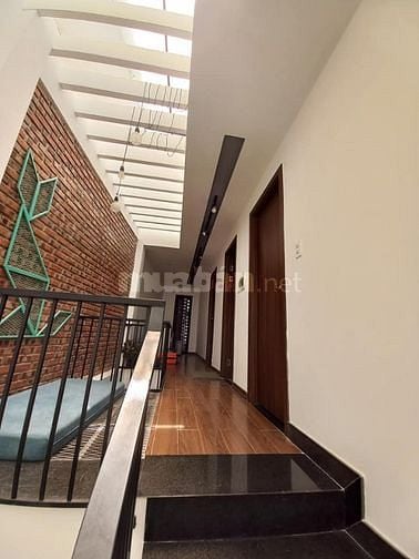 VỊ TRÍ ĐẮC ĐỊA GẦN SÂN BAY ĐÀ NẴNG CHÍNH CHỦ BÁN GẤP NHÀ ÔTÔ BON BON 