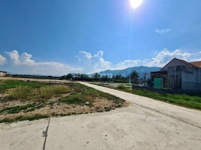 CẦN BÁN GẤP LÔ ĐẤT TDC NINH THỌ, VAN LONG, VẠN NINH,KH