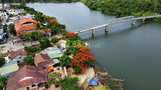 Đất nền ngay bờ kè Bắc Trà Bồng, đã có sổ giá chỉ có 6,4tr/m2
