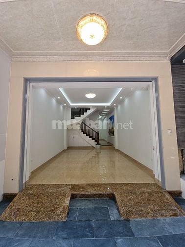  Bán nhà Phố Trần Quốc Hoàn, Cầu Giấy, Hà Nội.giá 16,5 tỷ