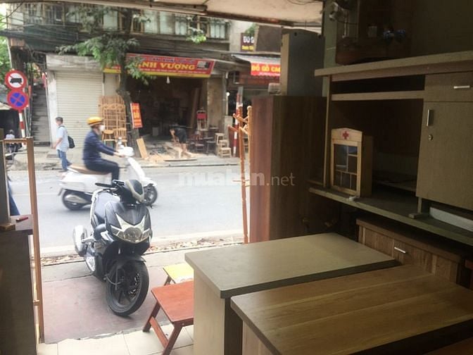 Chủ cần tiền bán gấp nhà mặt phố Đê La Thành, Ba Đình, 5,9 tỷ. Kinh do
