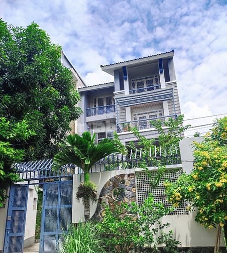 Nhà mặt tiền kinh doanh 12m ngay Trần Não. ( DT : 100m2 ). Trệt 2 lầu